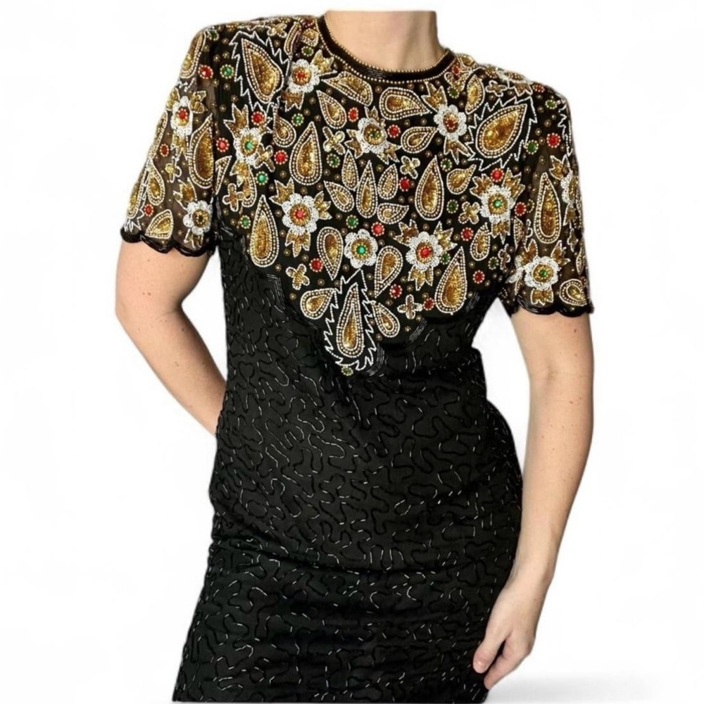 Vintage 80s/90s
Stenay Silk Beaded Sequin Party Dress |
Size 8